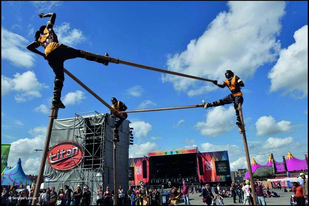 Escena de l'espectacle d'Afuma